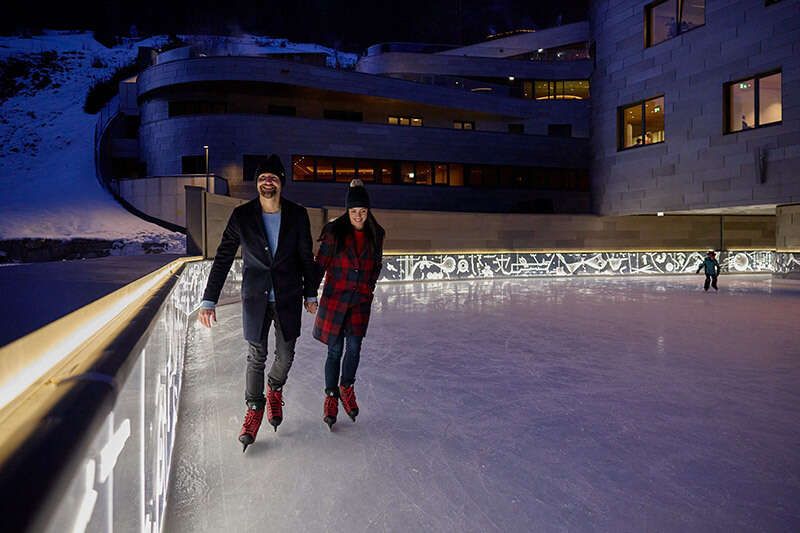 Ice skating in the Ischgl thermal baths